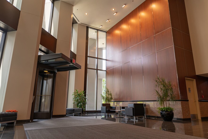 755 W Big Beaver Rd, Troy, MI 48084 Office For Lease