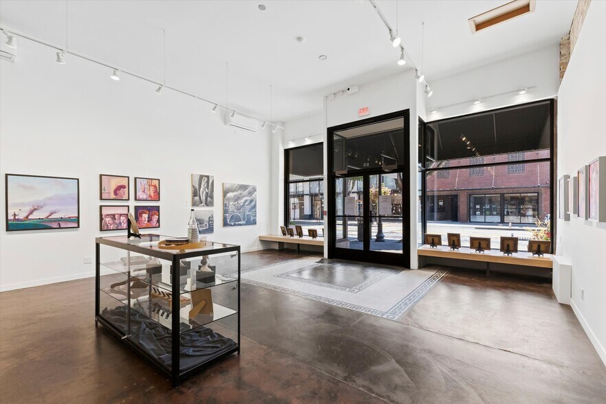 More Photos Of 511 S 1st St, Mount Vernon General Retail For Sale