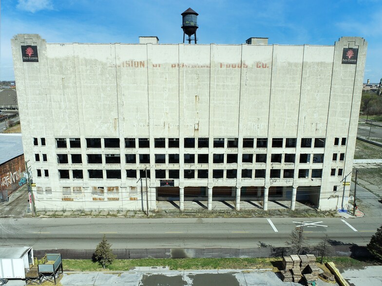 More Photos Of 1921 E Ferry St, Detroit Warehouse For Sale