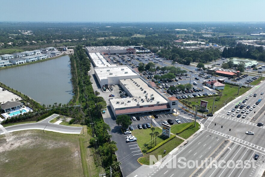 More Photos Of 3471-3631 NW Federal Hwy, Jensen Beach Storefront For Lease