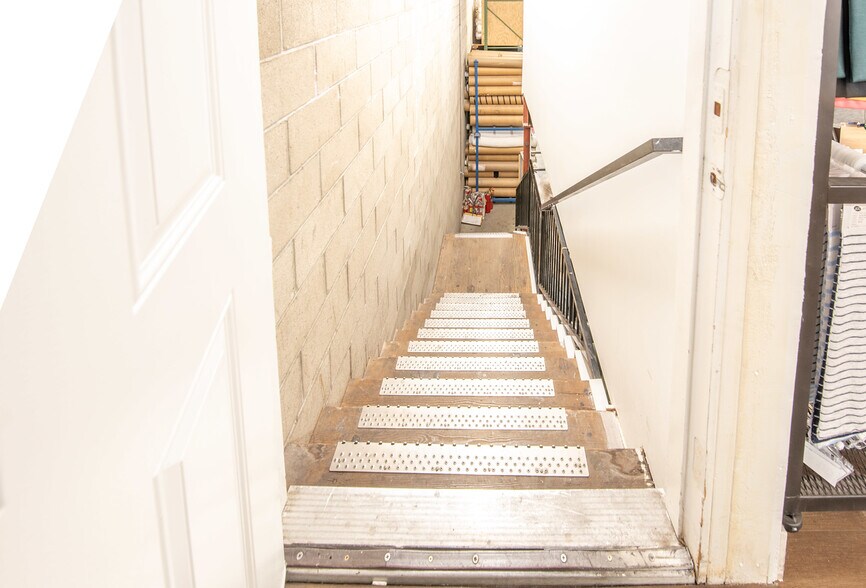 More Photos Of 800-808 E 29th St, Los Angeles Warehouse For Sale