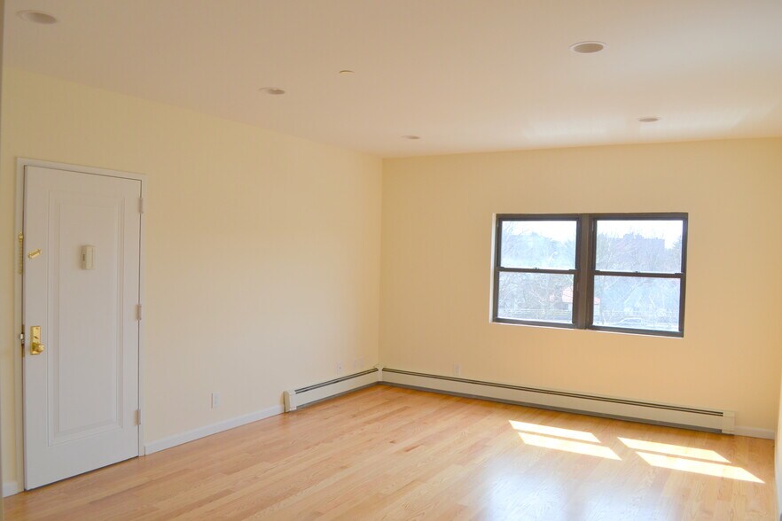 More Photos Of 3 Sherman Ave, Mount Vernon Multifamily For Sale