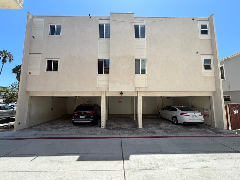 More Photos Of 2954-2958 Mission Blvd, San Diego Apartments For Sale