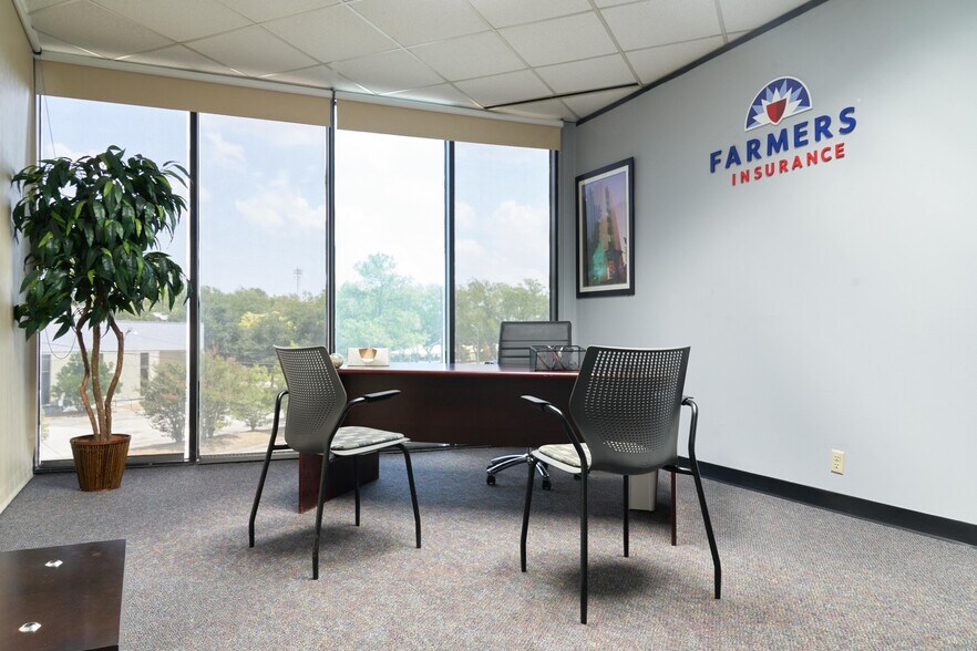More Photos Of 6100 Corporate Dr, Houston Medical For Sale