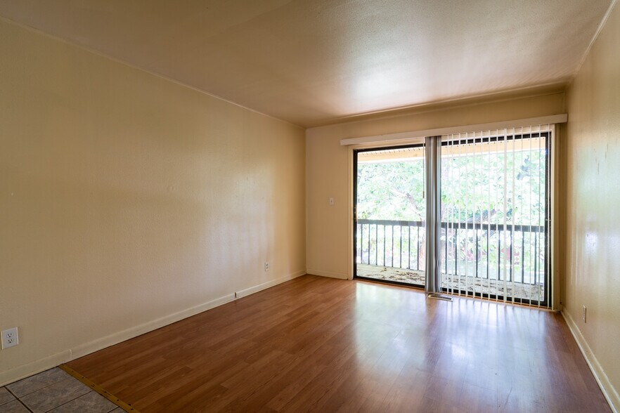 More Photos Of 1630 S 2nd St, Louisville Apartments For Sale