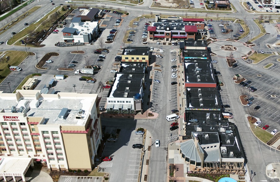 More Photos Of 5465 George M Mills Civic Pky, West Des Moines Unknown For Lease