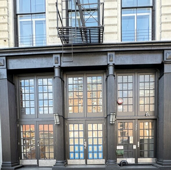 Primary Photo Of 277 Church St, New York Storefront Retail Residential For Lease