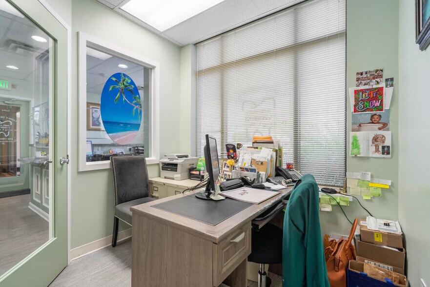 More Photos Of 9114 Philadelphia Rd, Rosedale Medical For Sale