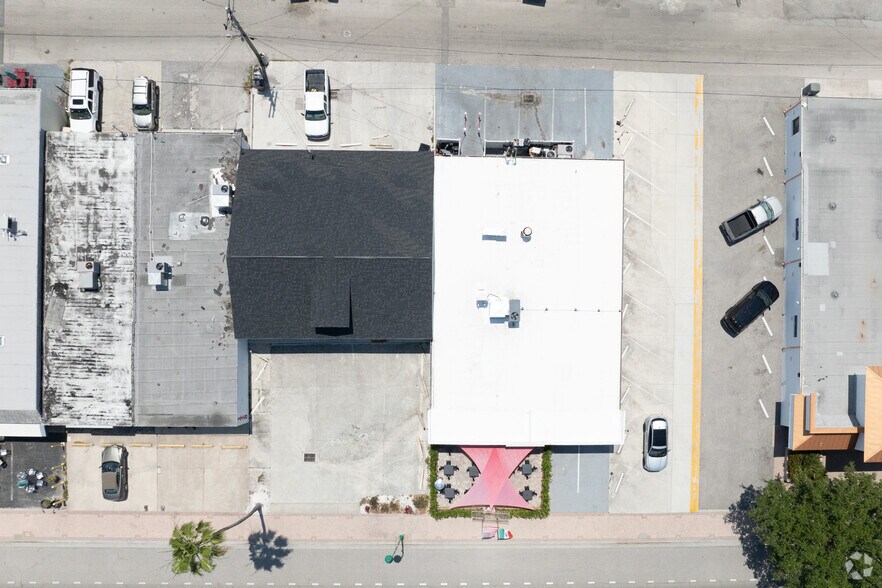 More Photos Of 1336 E Cape Coral Pky, Cape Coral Storefront For Sale