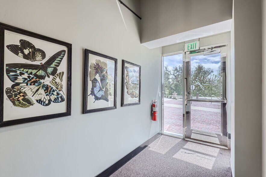 More Photos Of 3000 E 1st Ave, Denver Storefront Retail Office For Lease