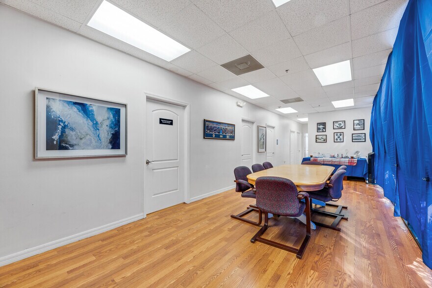 More Photos Of 13220-13280 N 56th St, Temple Terrace Medical For Sale