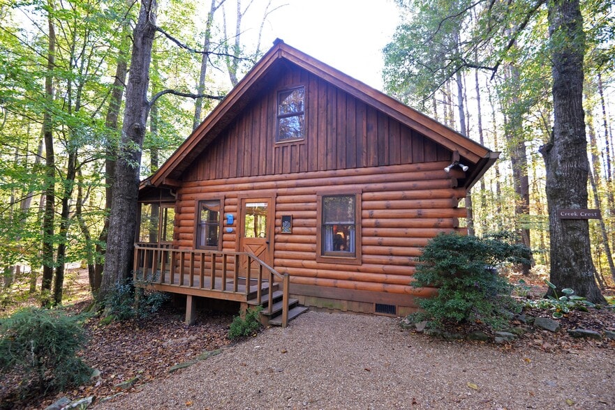 More Photos Of 867 Welcome Valley Rd, Benton Hotel For Sale