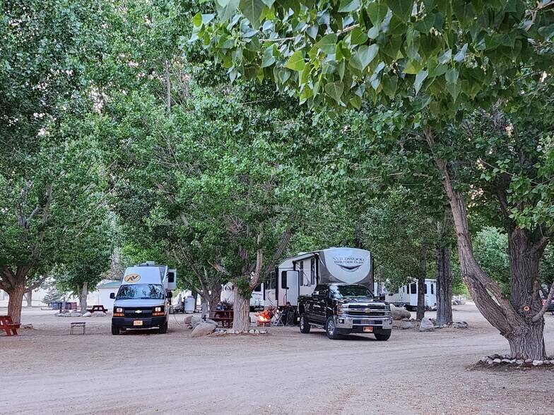 More Photos Of 7990 Highway 264, Dyer Trailer Camper Park For Sale