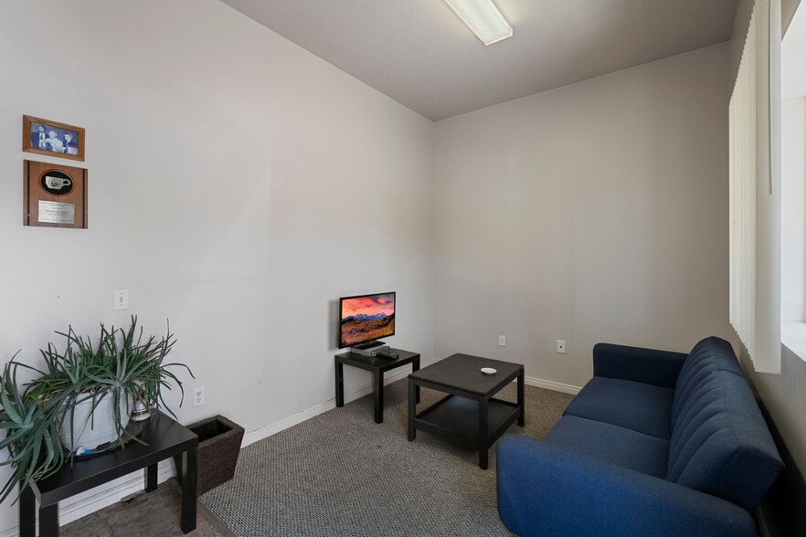 More Photos Of 216 W 4860 S, Salt Lake City Service For Sale