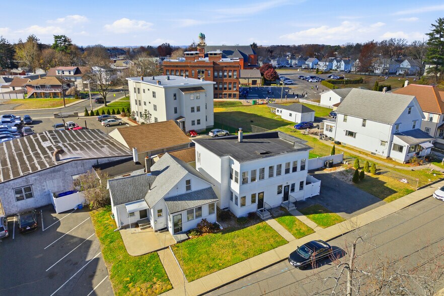 More Photos Of 285-289 East St, Ludlow Apartments For Sale