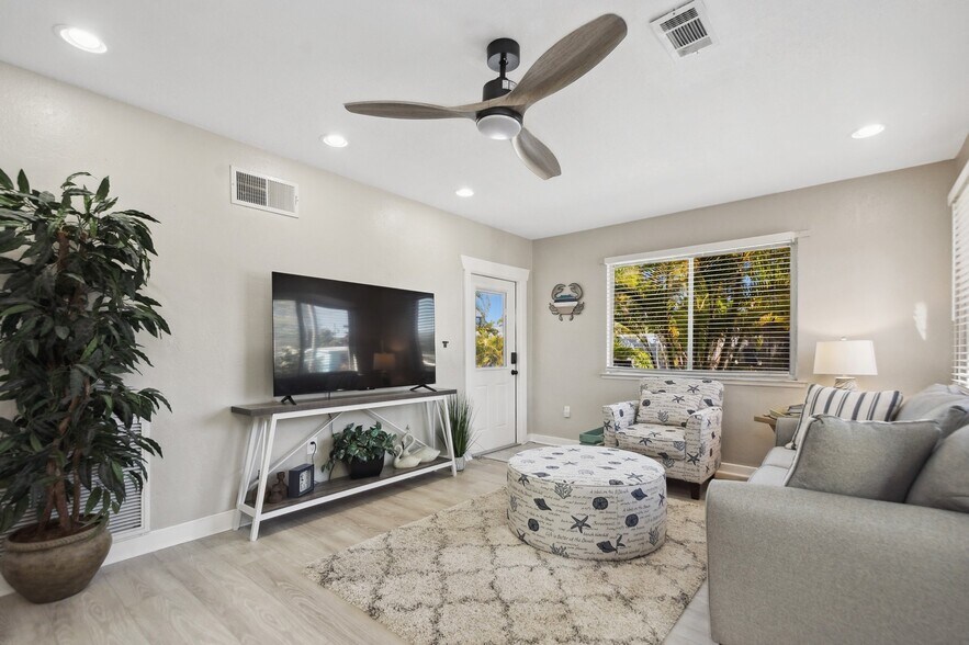 More Photos Of 1214 Bay Pine Blvd, Indian Rocks Beach Apartments For Sale
