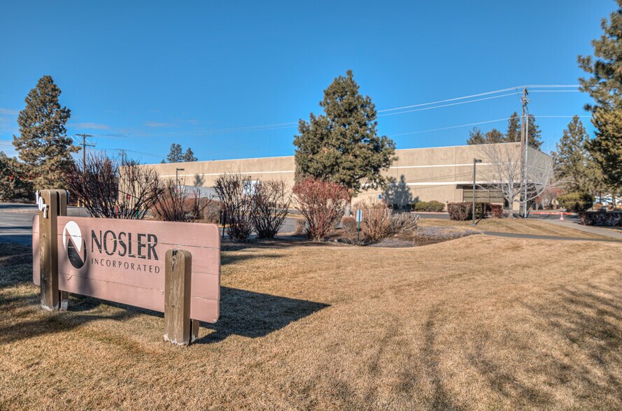 More Photos Of 95 SW Columbia St, Bend Flex For Sale