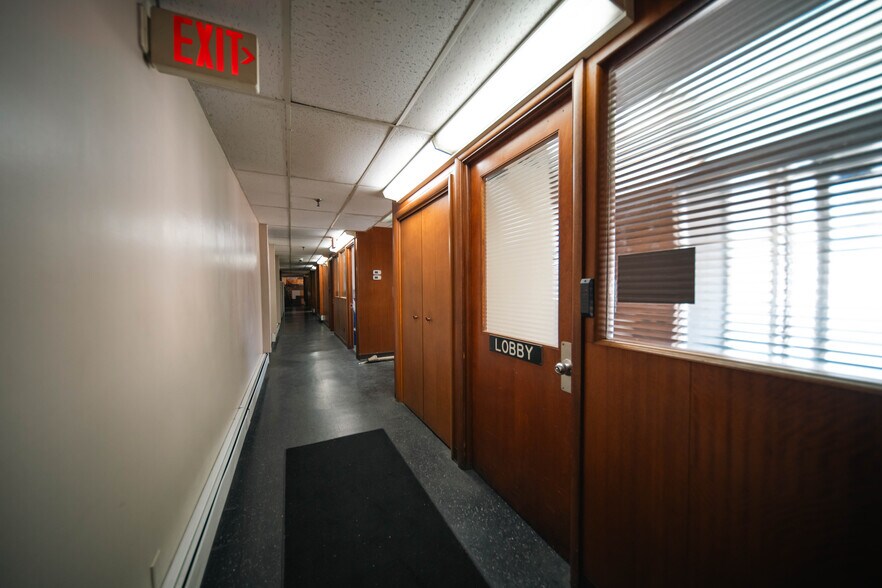 More Photos Of 1185 E Keating Ave, Muskegon Manufacturing For Sale