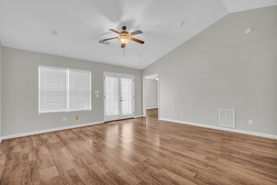 More Photos Of 738 Black Mountain Rd, Toccoa Apartments For Sale