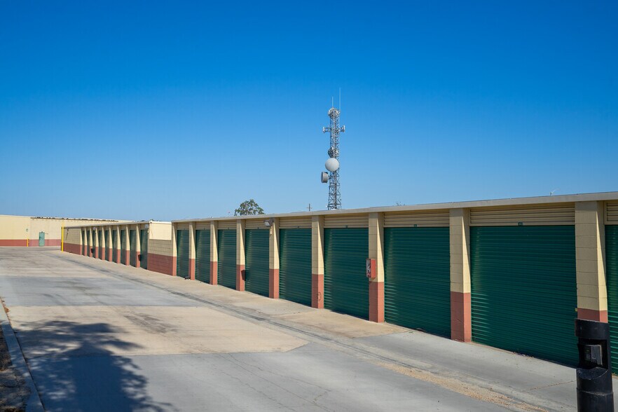 More Photos Of 35688 Cathedral Canyon Dr, Cathedral City Light Manufacturing For Lease