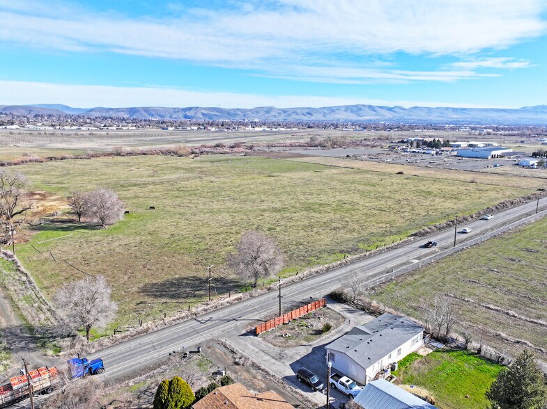 More Photos Of 3300 Ahtanum Rd, Yakima Land For Sale