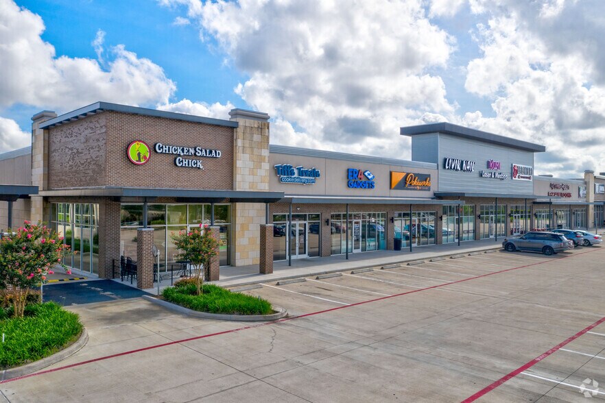 More Photos Of 21788 Katy Fwy, Katy Storefront For Lease