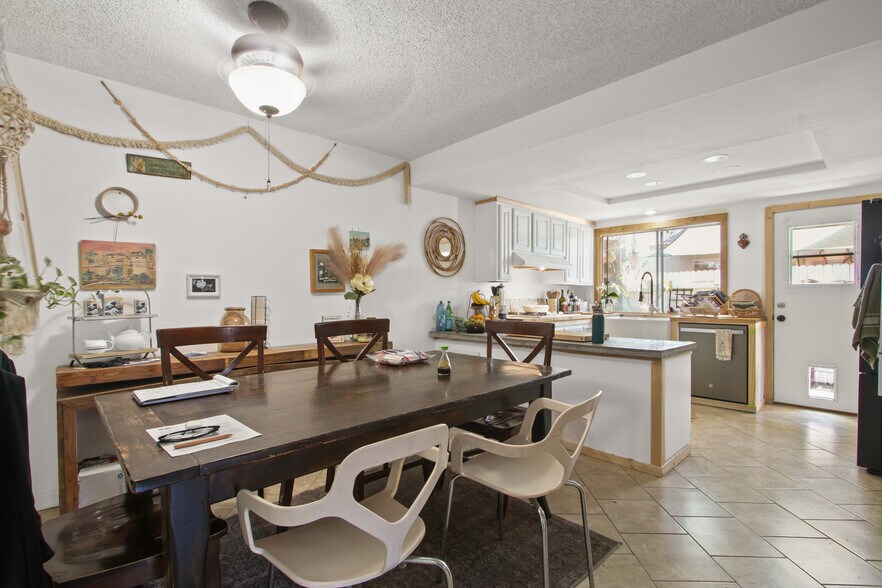 More Photos Of 18712 Demion Ln, Huntington Beach Apartments For Sale