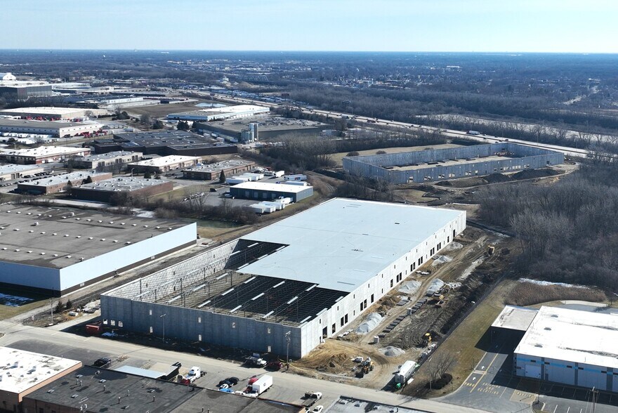 More Photos Of 12201 Griffith Ctr, Alsip Distribution For Lease