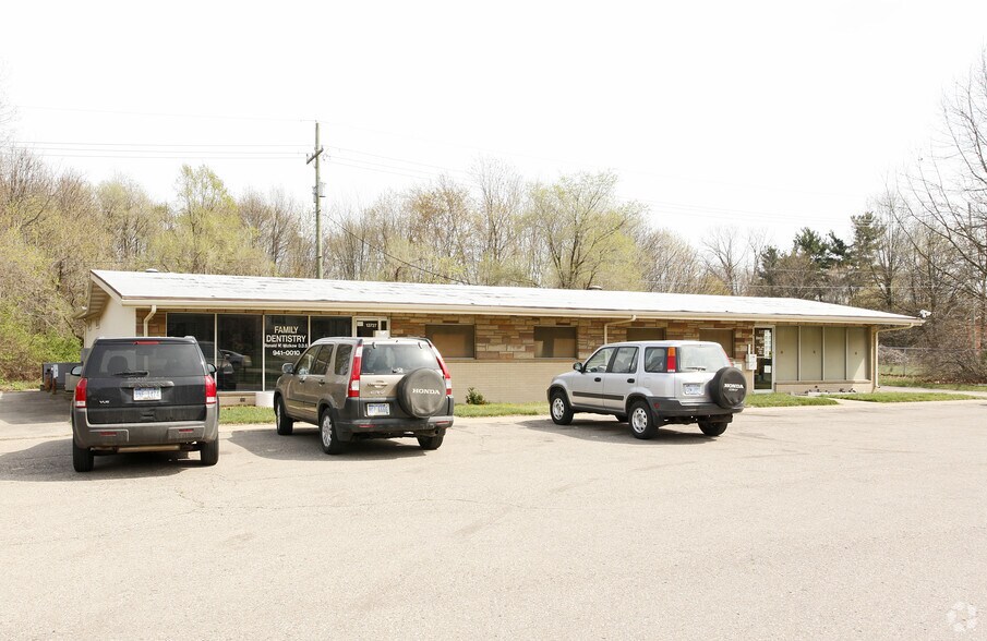 More Photos Of 13727-13739 S Huron River Dr, Romulus Storefront Retail Office For Sale