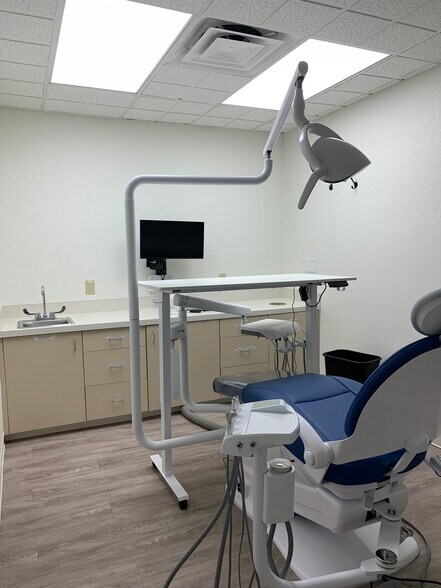 More Photos Of 35801-36091 US Hwy 19 N, Palm Harbor Freestanding For Lease