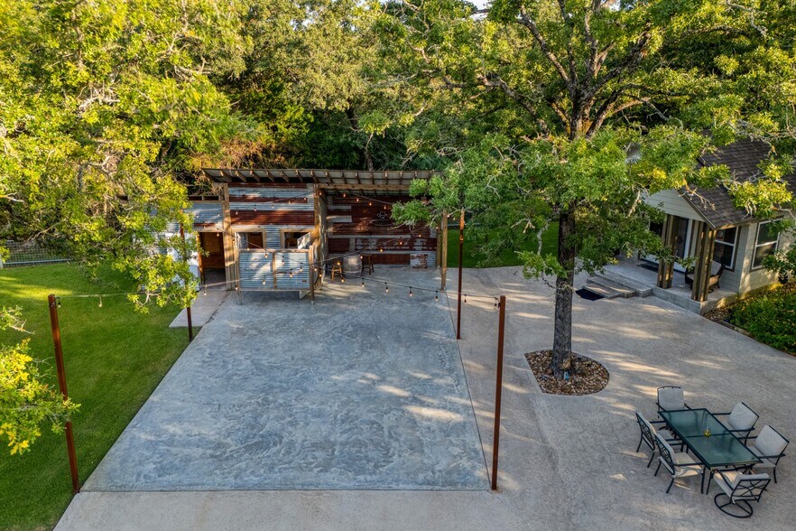 More Photos Of 1474 County Road B, Lexington Specialty For Sale