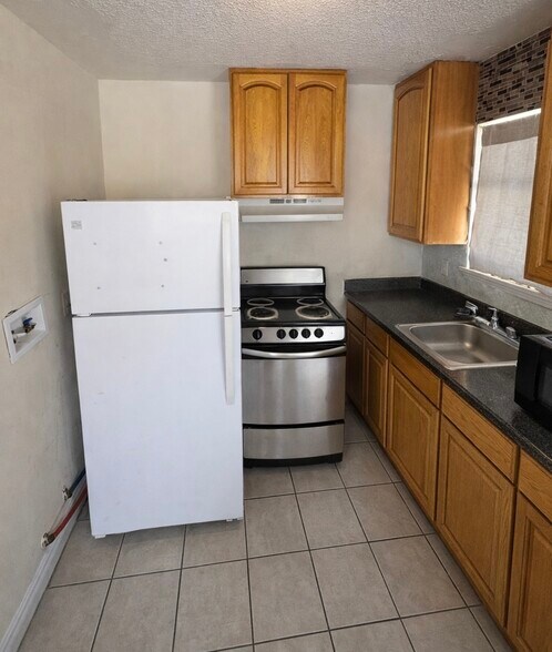 More Photos Of 44 Angel Dr, Waterbury Multifamily For Sale