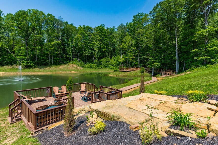 More Photos Of 16012 OH-678, Rockbridge Lodge Meeting Hall For Sale