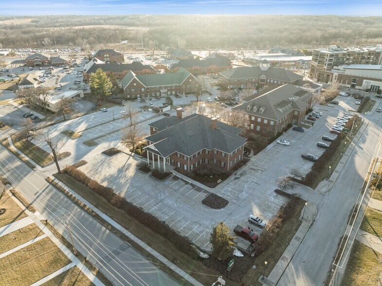 More Photos Of 520 10th Ave, Coralville Medical For Lease