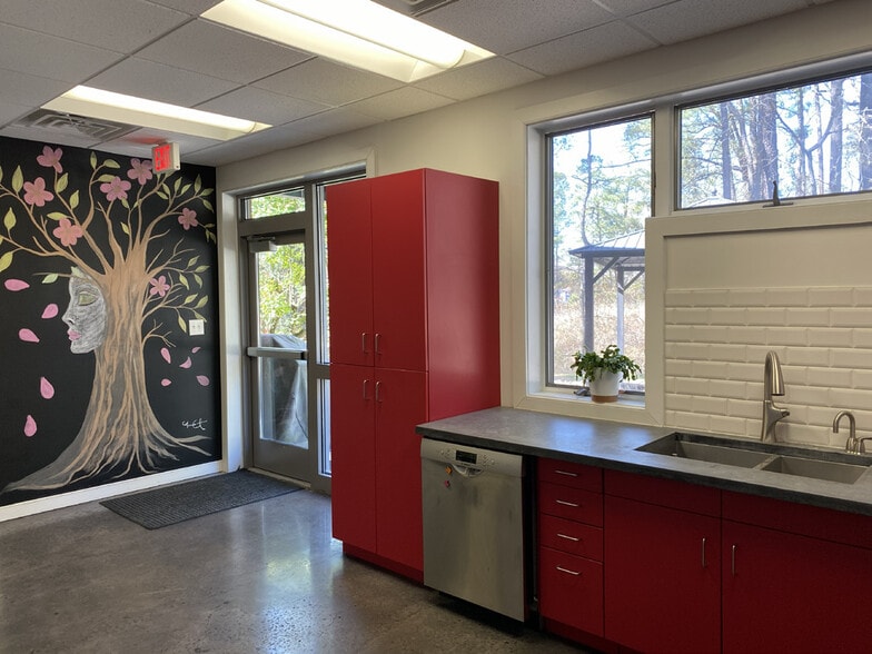 More Photos Of 2876 Guardian Ln, Virginia Beach Office For Sale