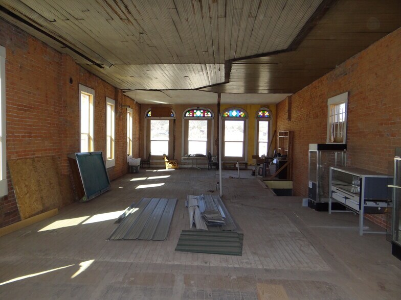 More Photos Of 466 W Main St, Trinidad General Retail For Sale