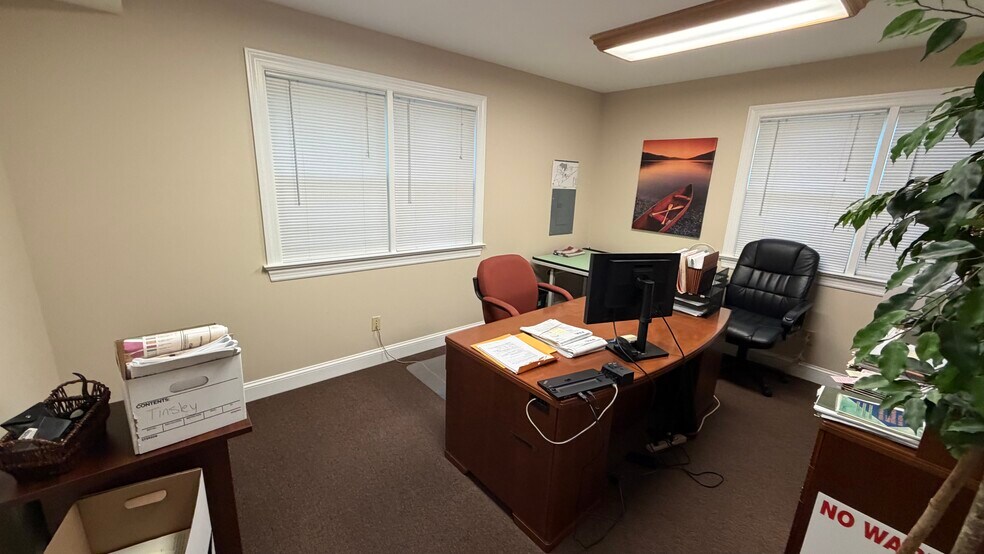 More Photos Of 205 State Route 31 N, Washington Office Residential For Sale