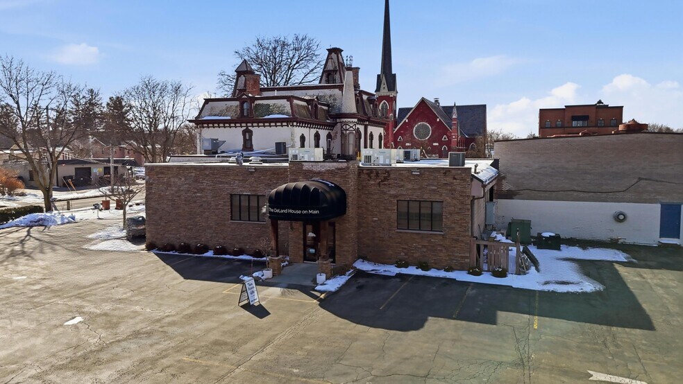 More Photos Of 1 E Church St, Fairport Restaurant For Sale