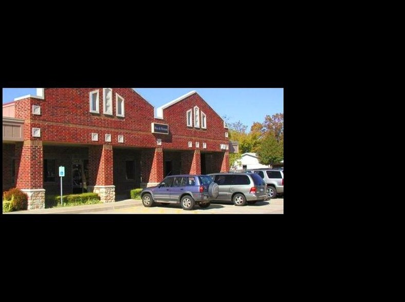 More Photos Of 1401 S Douglas Blvd, Midwest City Office For Sale