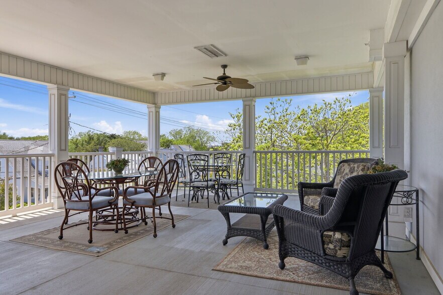 More Photos Of 313 Cedar St, Beaufort Apartments For Sale