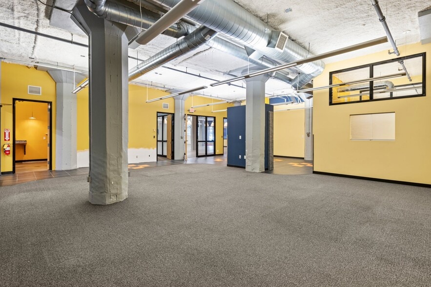More Photos Of 718 Washington Ave N, Minneapolis Loft Creative Space For Sale