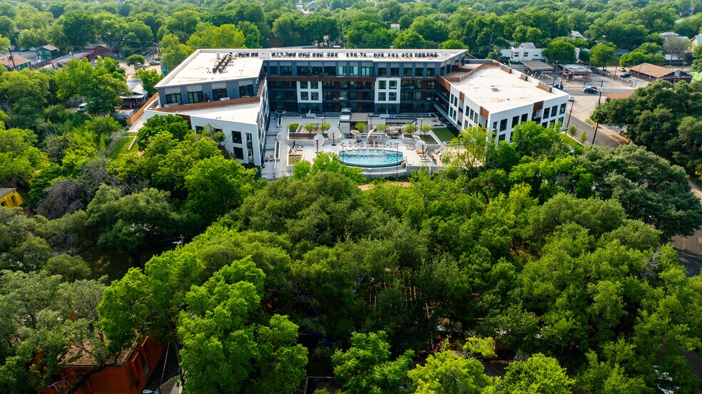 More Photos Of 2209 S First St, Austin Apartments For Sale