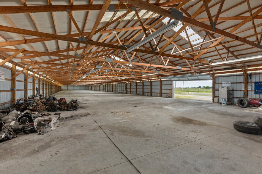 More Photos Of 2149 E Frontage Rd, Staunton Auto Dealership For Sale