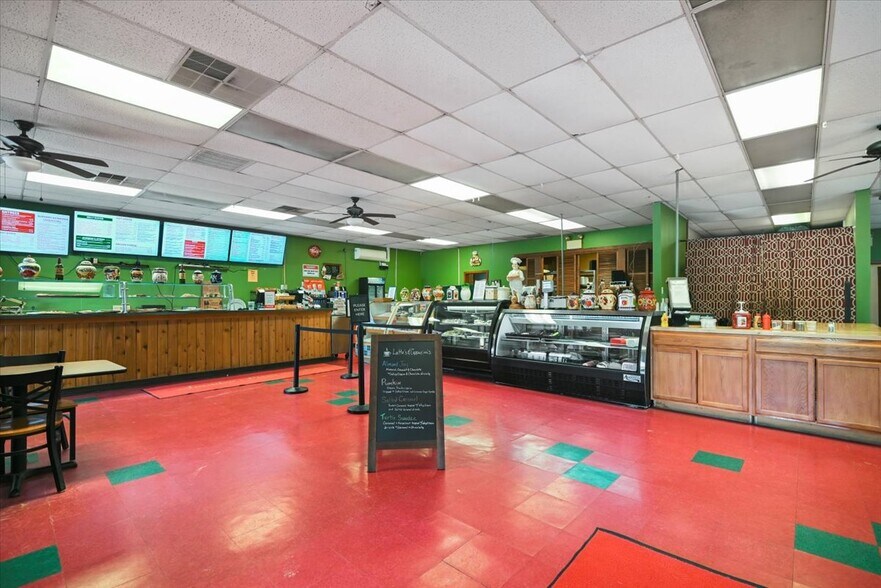 More Photos Of 1904 PA-940, Pocono Pines General Retail For Sale