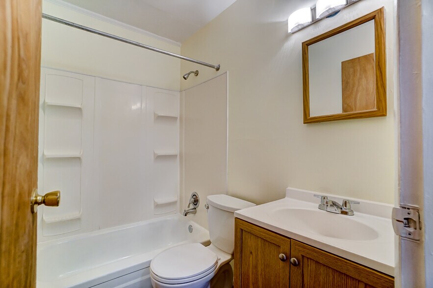 More Photos Of 1668 Glen Parker Ave, Cincinnati Multifamily For Sale