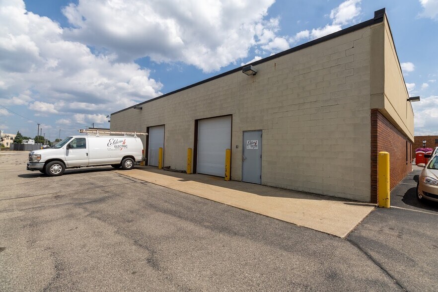 More Photos Of 4051 Chicago Dr SW, Grandville Freestanding For Lease