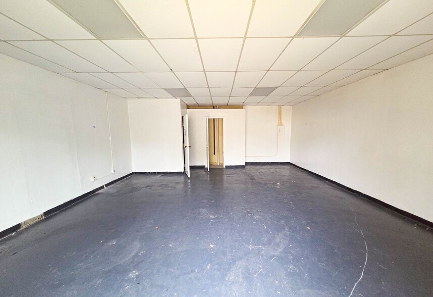 More Photos Of 191 S Corinth Street Rd, Dallas General Retail For Lease