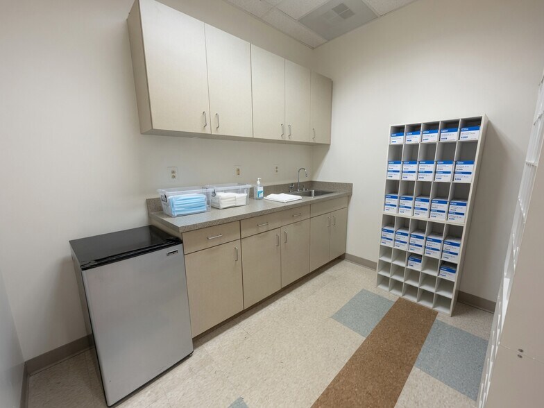 More Photos Of 1301 Route 72 W, Manahawkin Medical For Sale