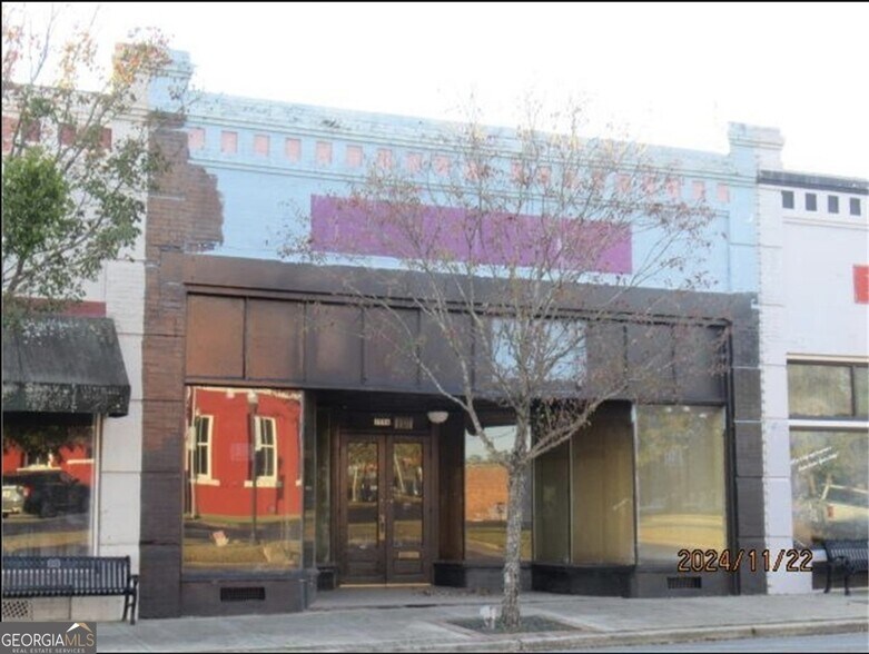 Primary Photo Of 2556 E Elm St, Wrightsville General Retail For Sale