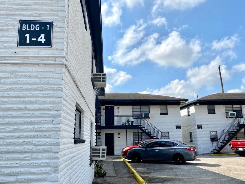 More Photos Of 5408 Market St, Houston Apartments For Sale